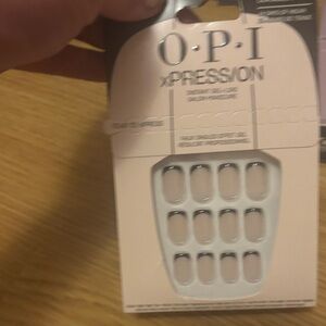 OPI XPress/On Nails - Black and White Elegance